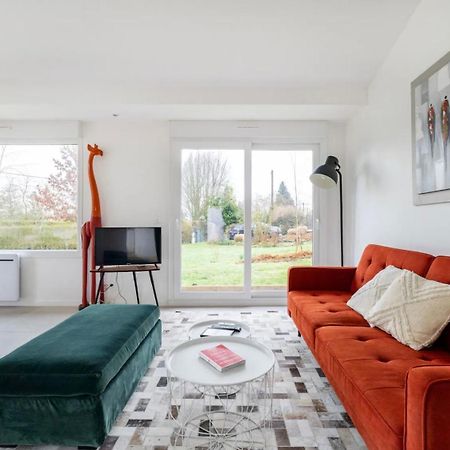 Villa Entouree De Verdure Avec Parking Prive Halluin Exteriör bild